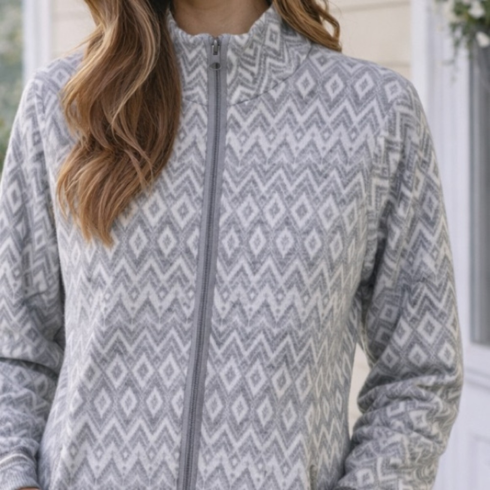 MAX STUDIO Gray & White Geometric  Pattern Full Zip Long Sweater Jacket NWOT - Picture 2 of 10